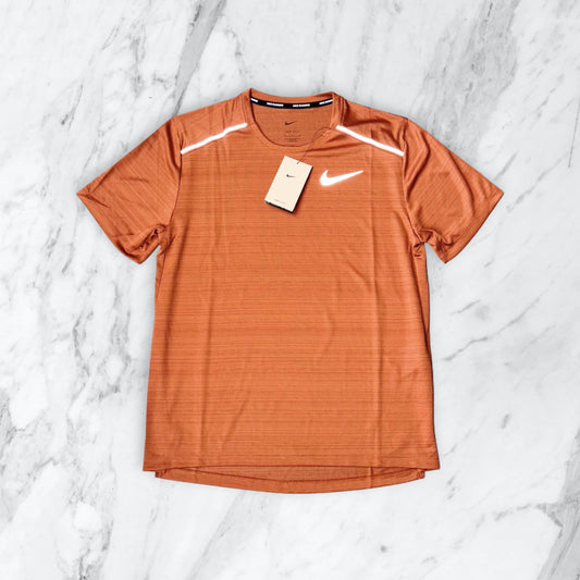 NIKE MILER 1.0 T-SHIRT -
BURNT ORANGE